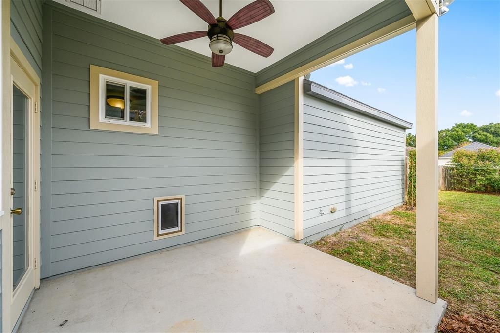 For Sale: $315,000 (2 beds, 2 baths, 1256 Square Feet)