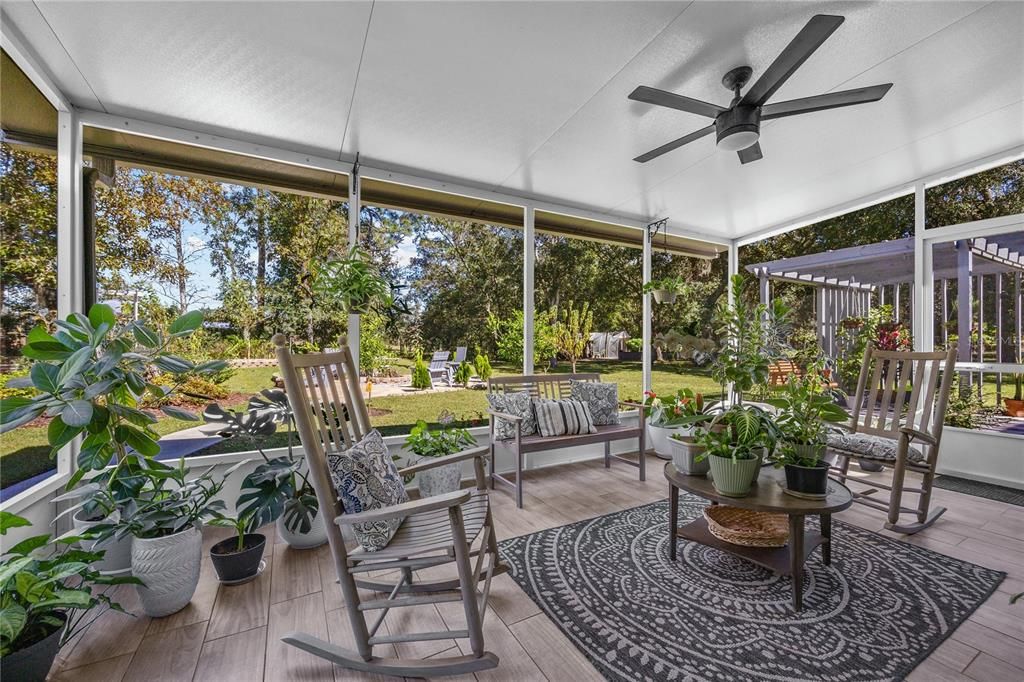 Active With Contract: $465,000 (3 beds, 2 baths, 1738 Square Feet)