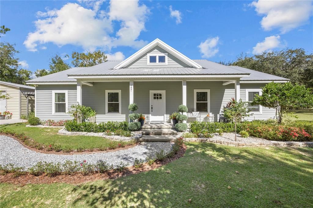 Active With Contract: $465,000 (3 beds, 2 baths, 1738 Square Feet)