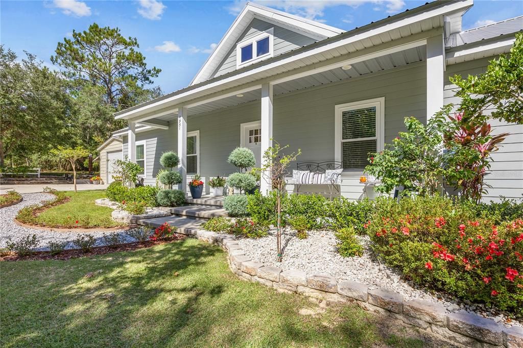 Active With Contract: $465,000 (3 beds, 2 baths, 1738 Square Feet)