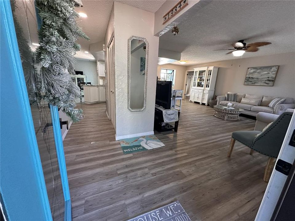 For Sale: $569,000 (3 beds, 2 baths, 1982 Square Feet)