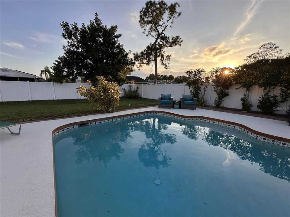 For Sale: $569,000 (3 beds, 2 baths, 1982 Square Feet)