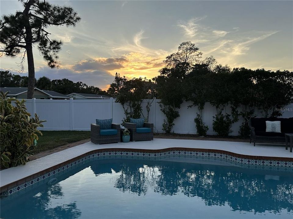 For Sale: $569,000 (3 beds, 2 baths, 1982 Square Feet)