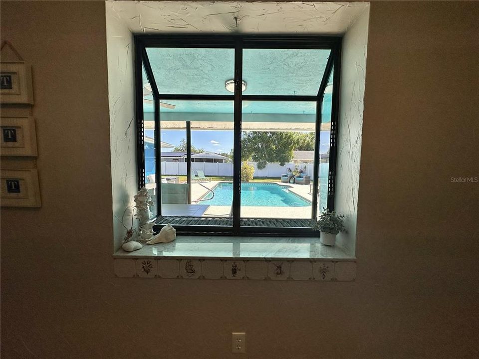 For Sale: $569,000 (3 beds, 2 baths, 1982 Square Feet)