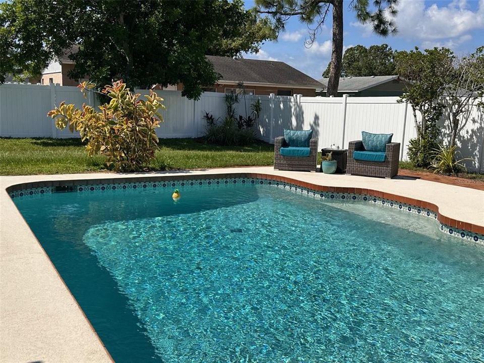 For Sale: $569,000 (3 beds, 2 baths, 1982 Square Feet)