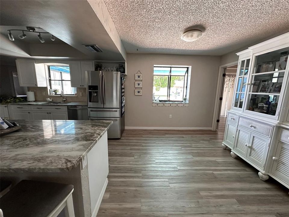 For Sale: $569,000 (3 beds, 2 baths, 1982 Square Feet)