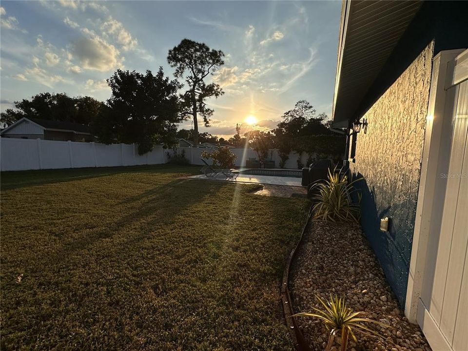 For Sale: $569,000 (3 beds, 2 baths, 1982 Square Feet)