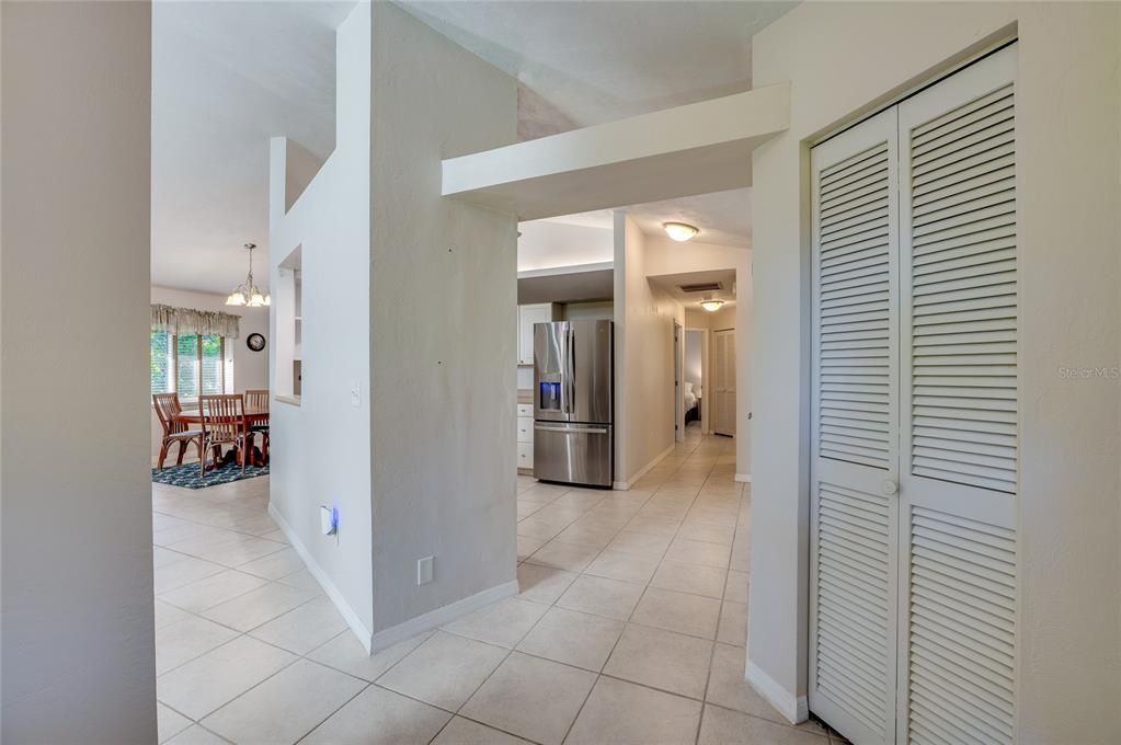 На продажу: $398,700 (3 спален, 2 ванн, 1620 Квадратных фут)