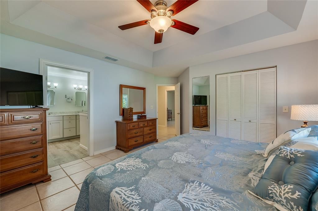 На продажу: $398,700 (3 спален, 2 ванн, 1620 Квадратных фут)