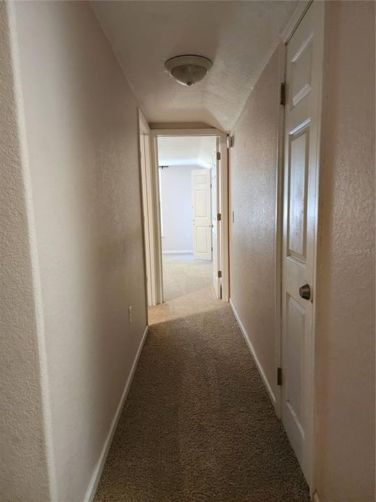 For Sale: $650,000 (5 beds, 3 baths, 2960 Square Feet)