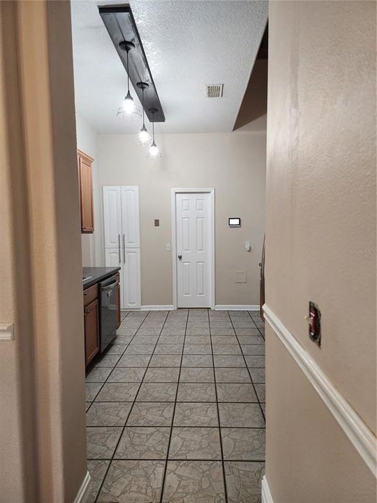 For Sale: $650,000 (5 beds, 3 baths, 2960 Square Feet)