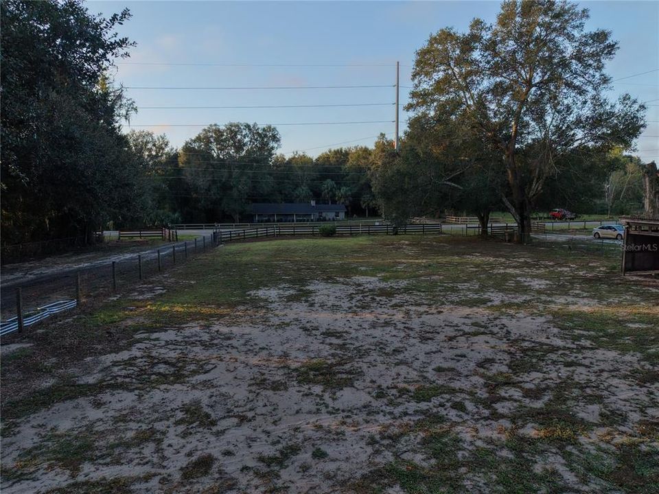 For Sale: $650,000 (5 beds, 3 baths, 2960 Square Feet)