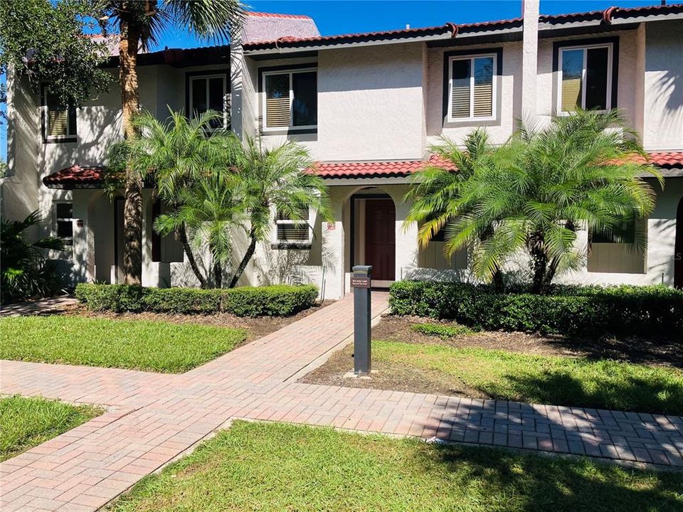 最近租的: $2,100 (2 贝兹, 2 浴室, 1052 平方英尺)