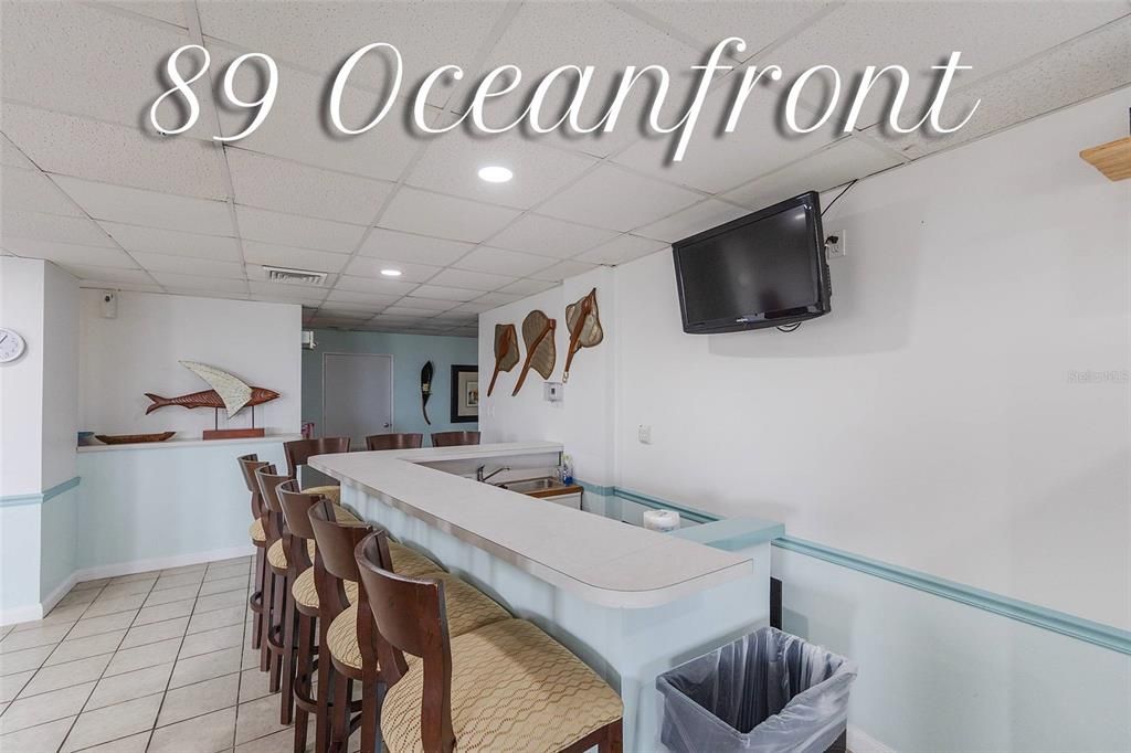 Под контрактом: $299,000 (2 спален, 2 ванн, 1200 Квадратных фут)