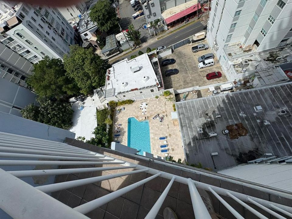 Active With Contract: $350,000 (1 beds, 1 baths, 535 Square Feet)