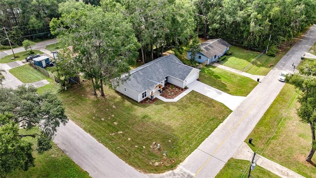 Active With Contract: $339,999 (3 beds, 2 baths, 1572 Square Feet)