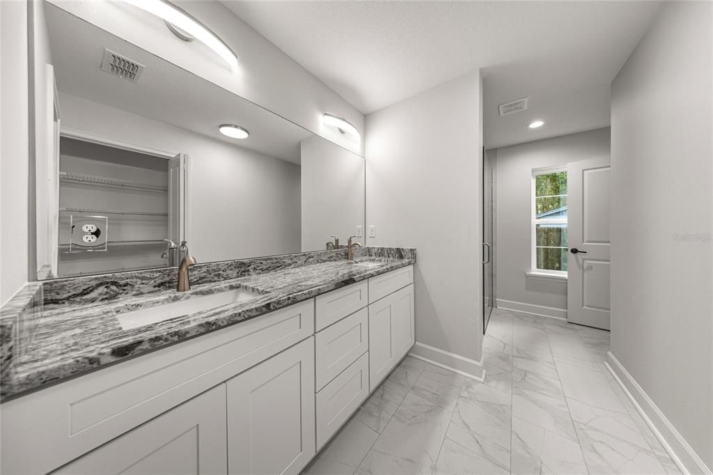 Active With Contract: $339,999 (3 beds, 2 baths, 1572 Square Feet)