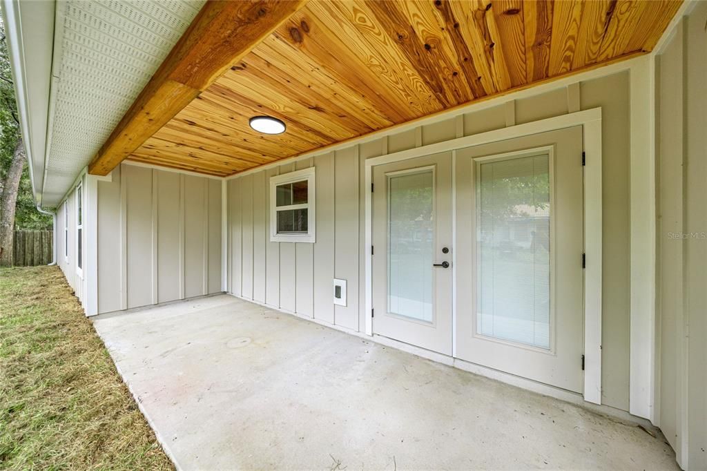 Active With Contract: $339,999 (3 beds, 2 baths, 1572 Square Feet)