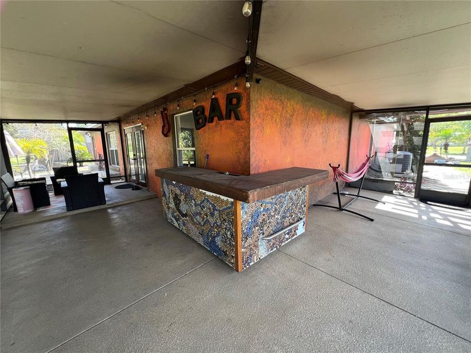 For Rent: $2,200 (3 beds, 2 baths, 1320 Square Feet)