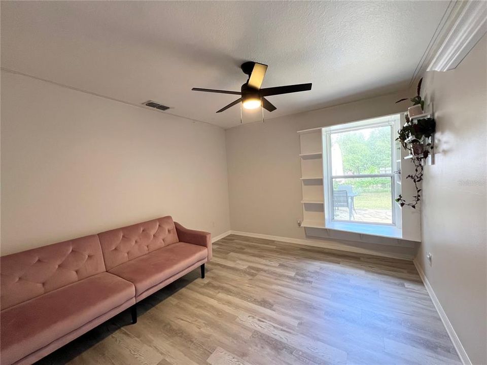 For Rent: $2,200 (3 beds, 2 baths, 1320 Square Feet)