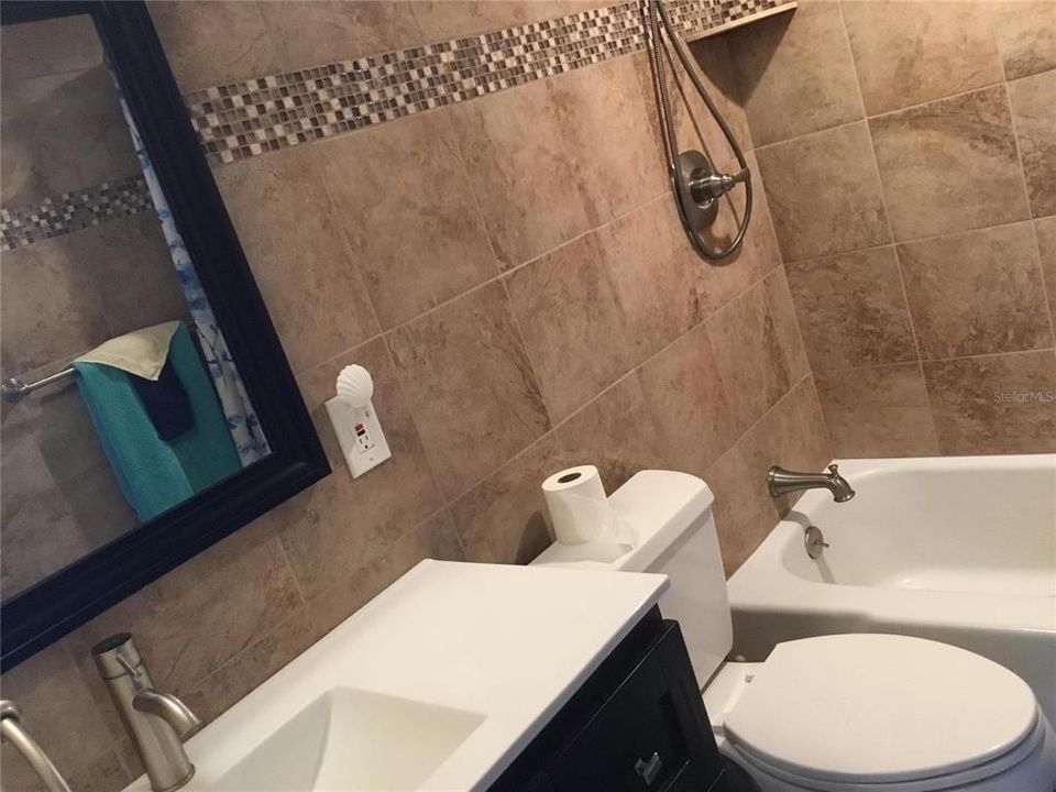 В аренду: $6,600 (3 спален, 2 ванн, 1240 Квадратных фут)