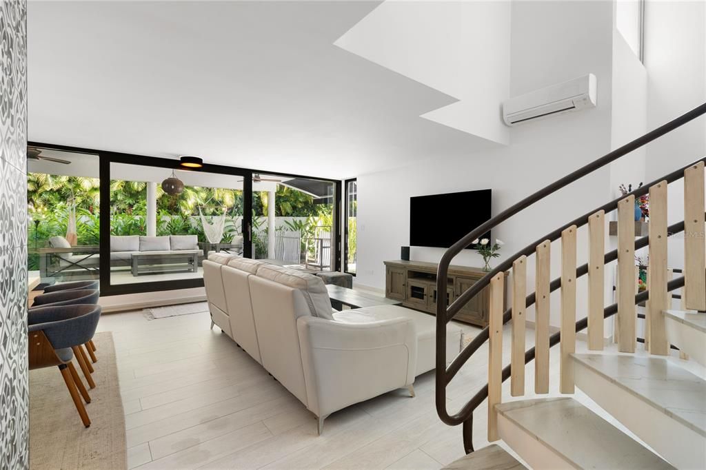 En Venta: $1,200,000 (4 camas, 2 baños, 2045 Pies cuadrados)