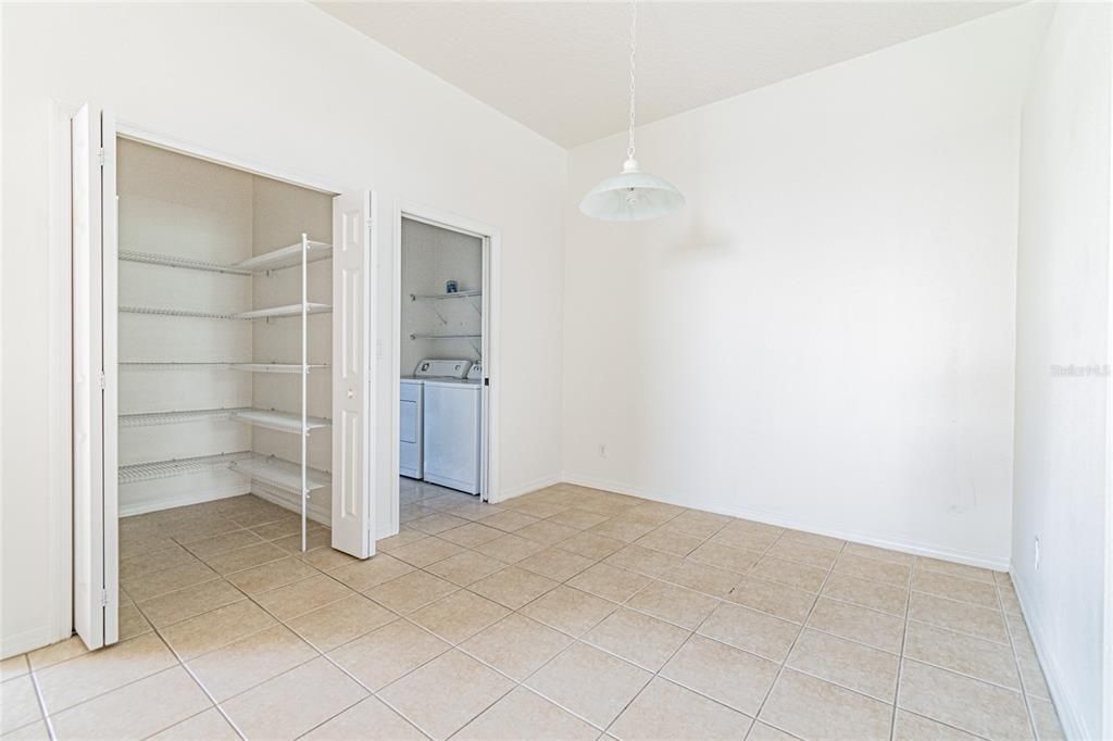 出租: $1,900 (2 贝兹, 2 浴室, 1418 平方英尺)