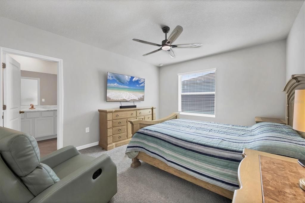 На продажу: $350,000 (3 спален, 2 ванн, 1745 Квадратных фут)