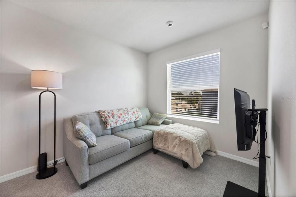 На продажу: $350,000 (3 спален, 2 ванн, 1745 Квадратных фут)