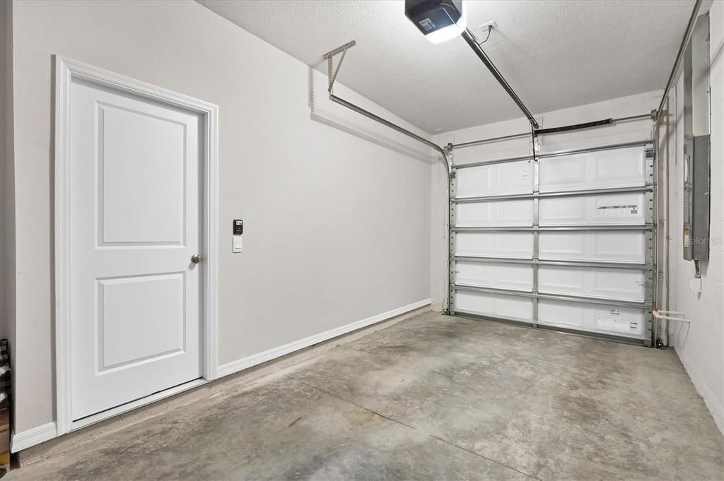 На продажу: $350,000 (3 спален, 2 ванн, 1745 Квадратных фут)