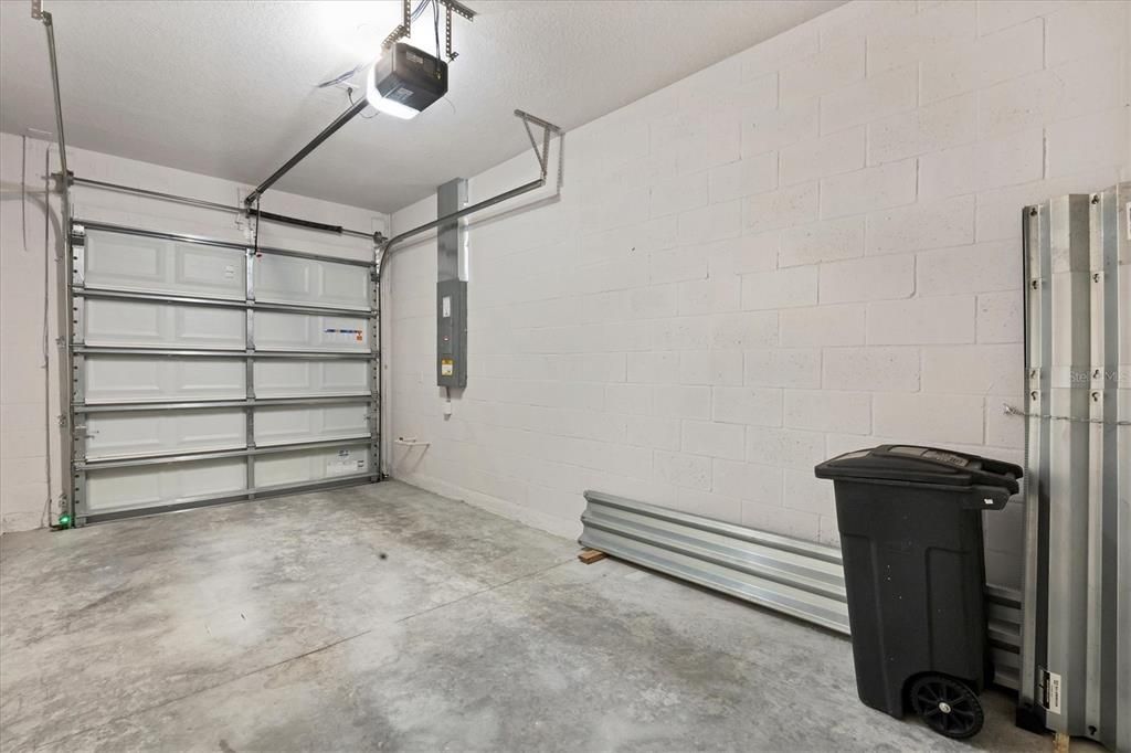 На продажу: $350,000 (3 спален, 2 ванн, 1745 Квадратных фут)