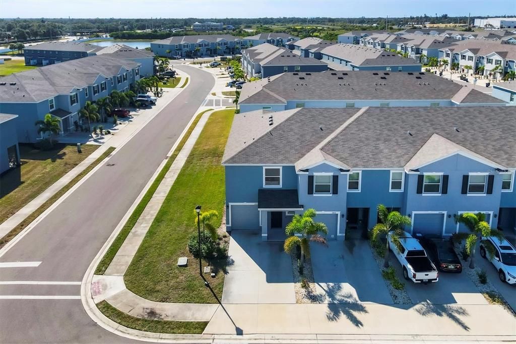 На продажу: $350,000 (3 спален, 2 ванн, 1745 Квадратных фут)