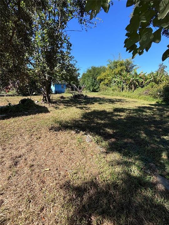 For Sale: $255,000 (2 beds, 1 baths, 696 Square Feet)