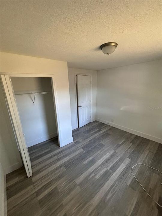 For Sale: $255,000 (2 beds, 1 baths, 696 Square Feet)