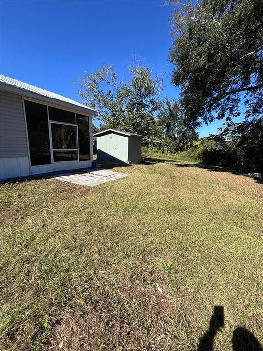 For Sale: $255,000 (2 beds, 1 baths, 696 Square Feet)