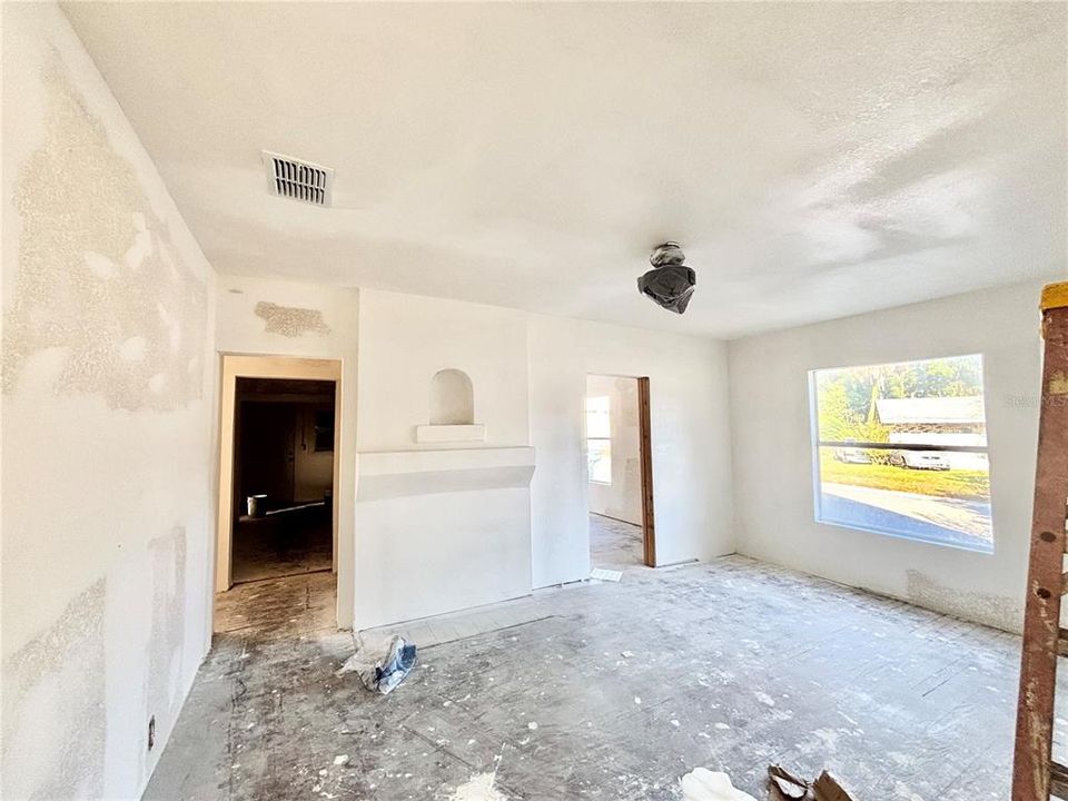 For Sale: $350,000 (0 beds, 0 baths, 1359 Square Feet)