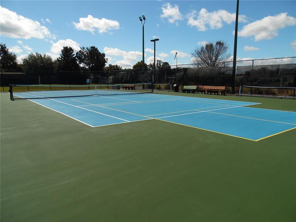 For Sale: $269,900 (3 beds, 2 baths, 1724 Square Feet)