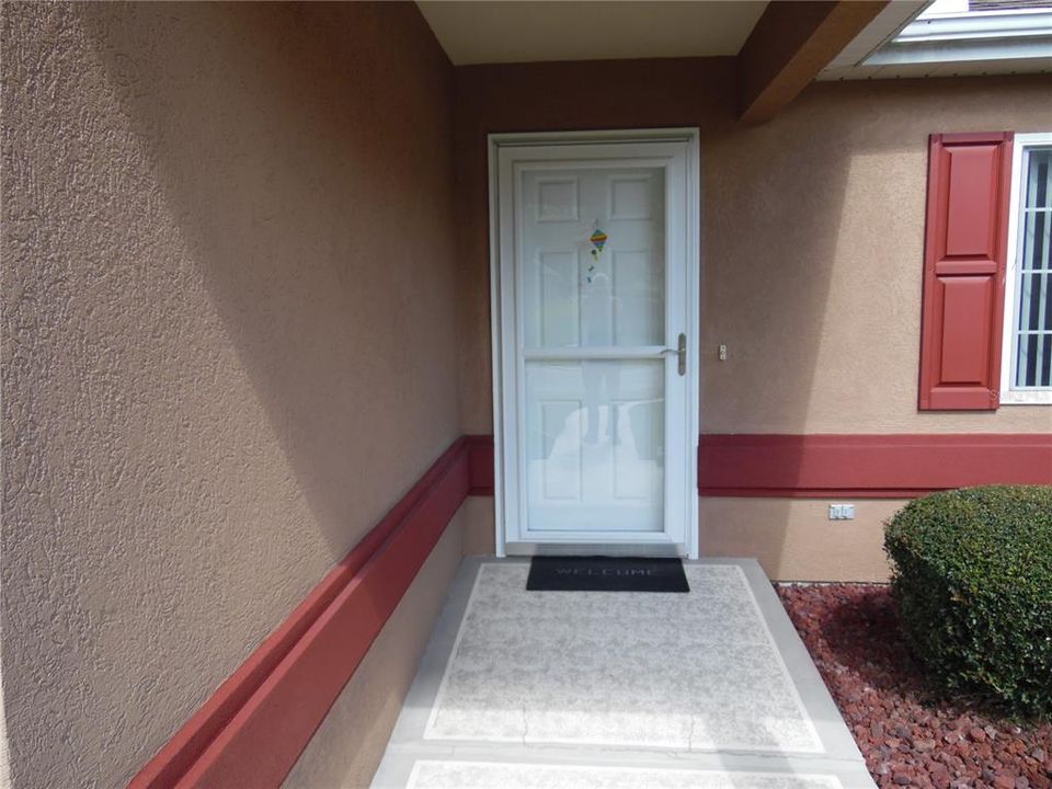 For Sale: $269,900 (3 beds, 2 baths, 1724 Square Feet)