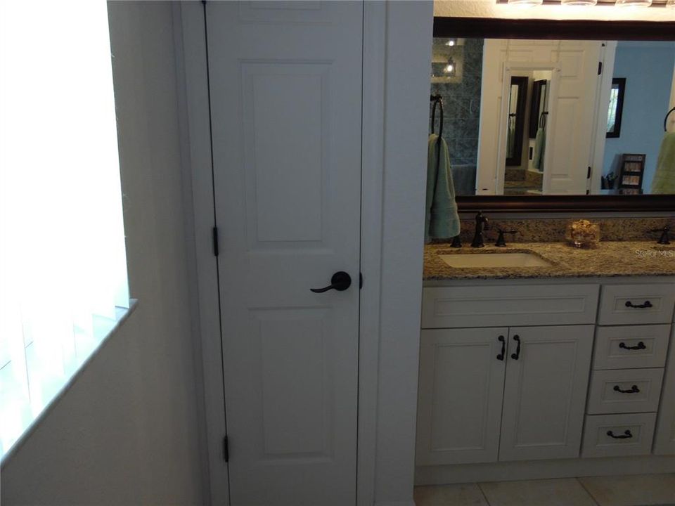 For Sale: $269,900 (3 beds, 2 baths, 1724 Square Feet)