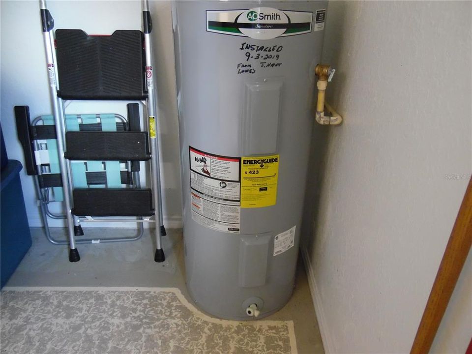 For Sale: $269,900 (3 beds, 2 baths, 1724 Square Feet)