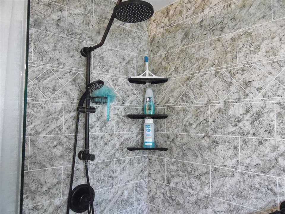 For Sale: $269,900 (3 beds, 2 baths, 1724 Square Feet)