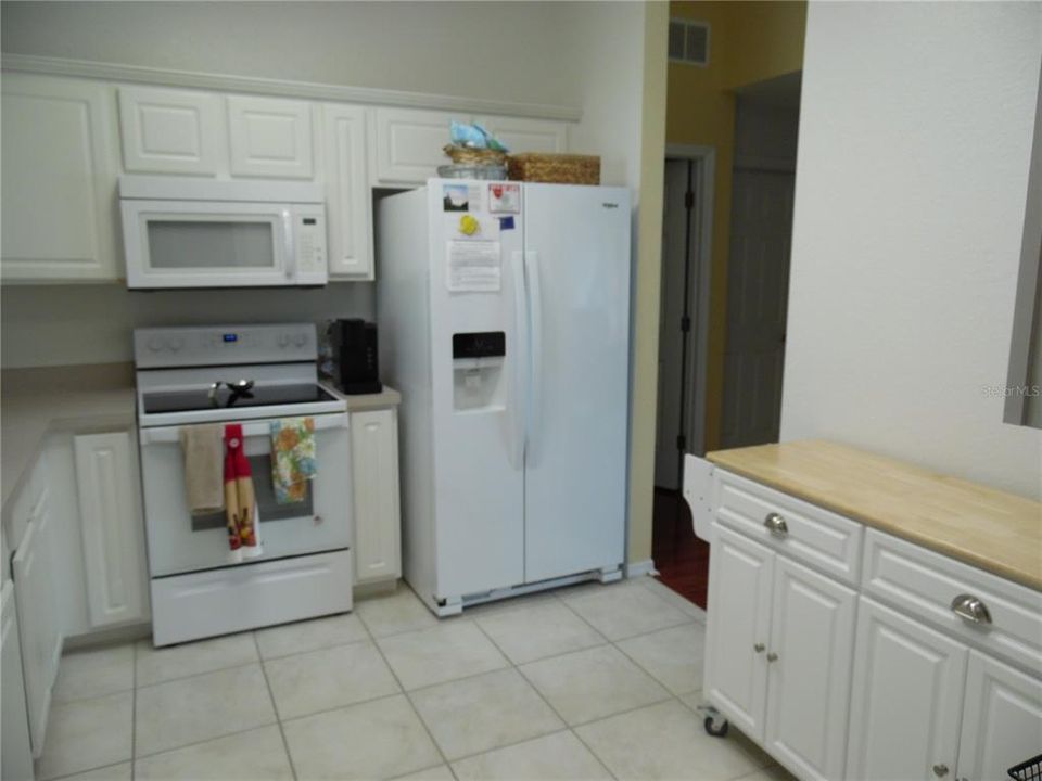 For Sale: $269,900 (3 beds, 2 baths, 1724 Square Feet)