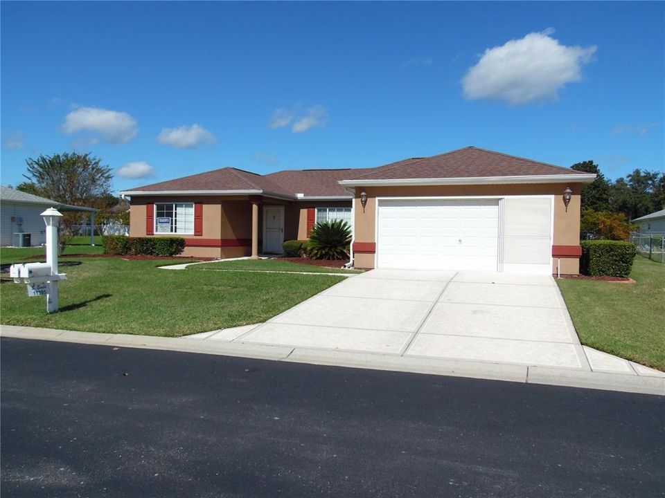 For Sale: $269,900 (3 beds, 2 baths, 1724 Square Feet)