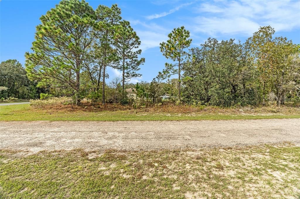 На продажу: $35,000 (0.26 acres)