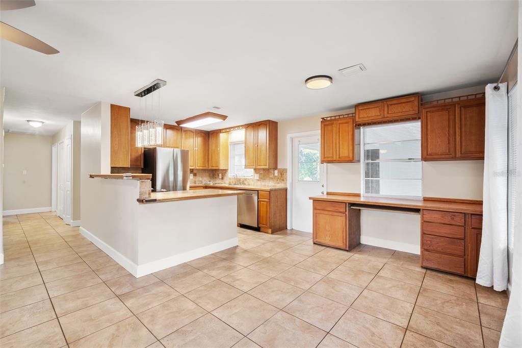 待售: $229,900 (3 贝兹, 2 浴室, 1092 平方英尺)