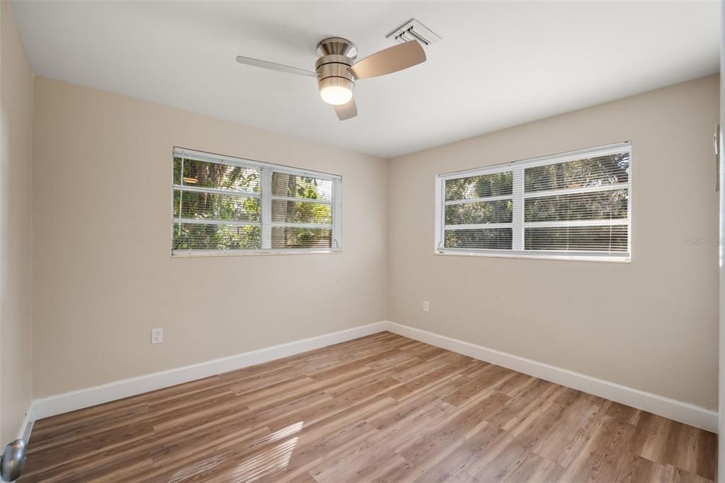 待售: $229,900 (3 贝兹, 2 浴室, 1092 平方英尺)