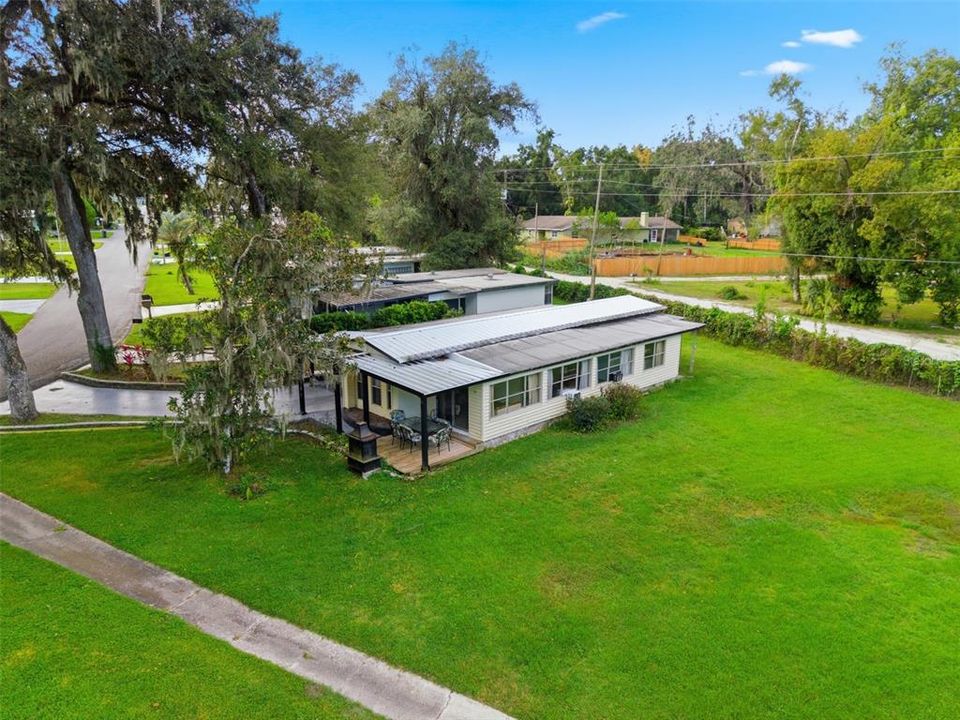 For Sale: $99,900 (2 beds, 2 baths, 1112 Square Feet)