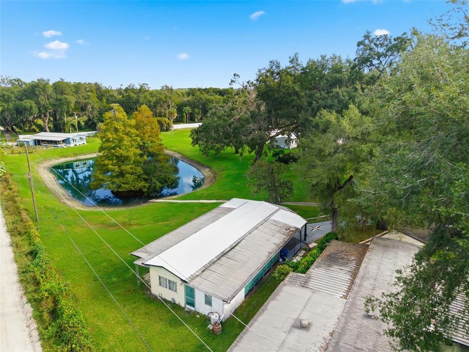 For Sale: $99,900 (2 beds, 2 baths, 1112 Square Feet)