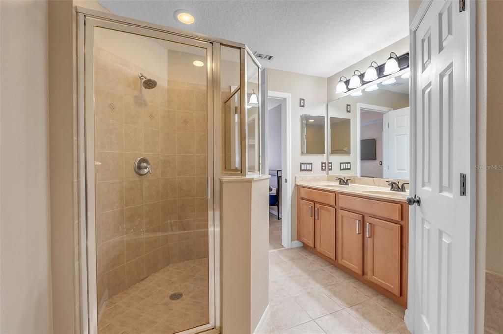 待售: $390,000 (3 贝兹, 2 浴室, 1656 平方英尺)