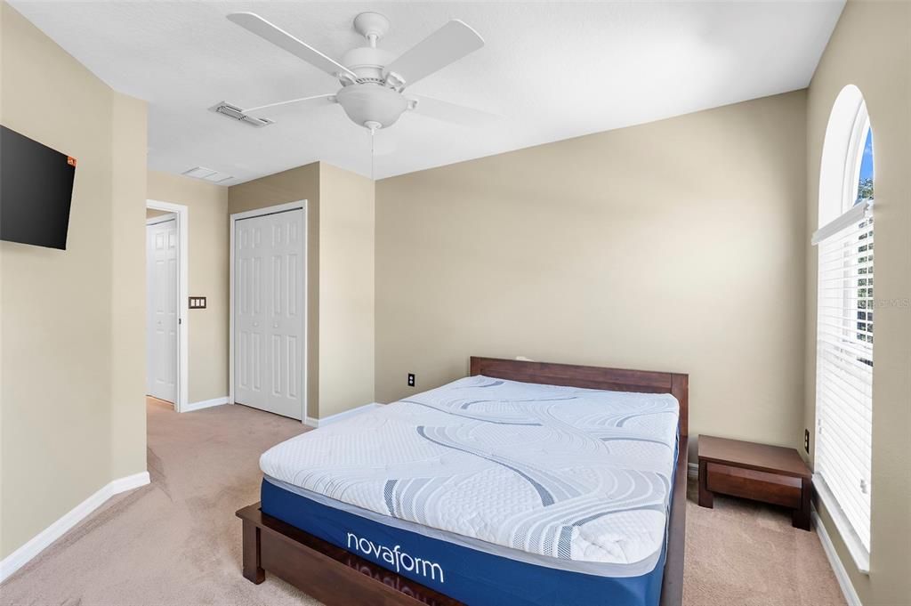 待售: $390,000 (3 贝兹, 2 浴室, 1656 平方英尺)